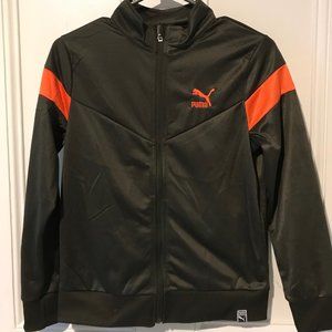 Puma zip up jacket boys or girls. 10-12